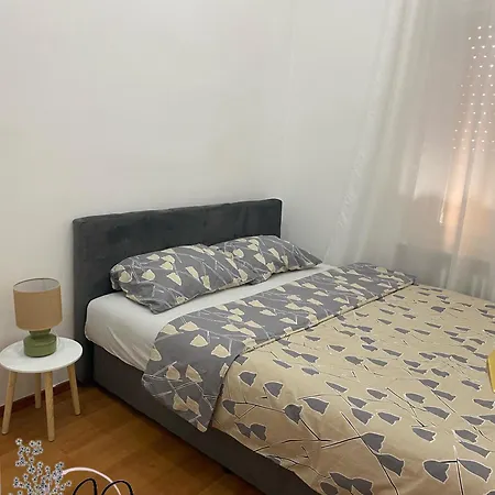 Lj Condo Novi Sad Exterior foto