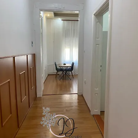 Lj Condo Novi Sad Exterior foto